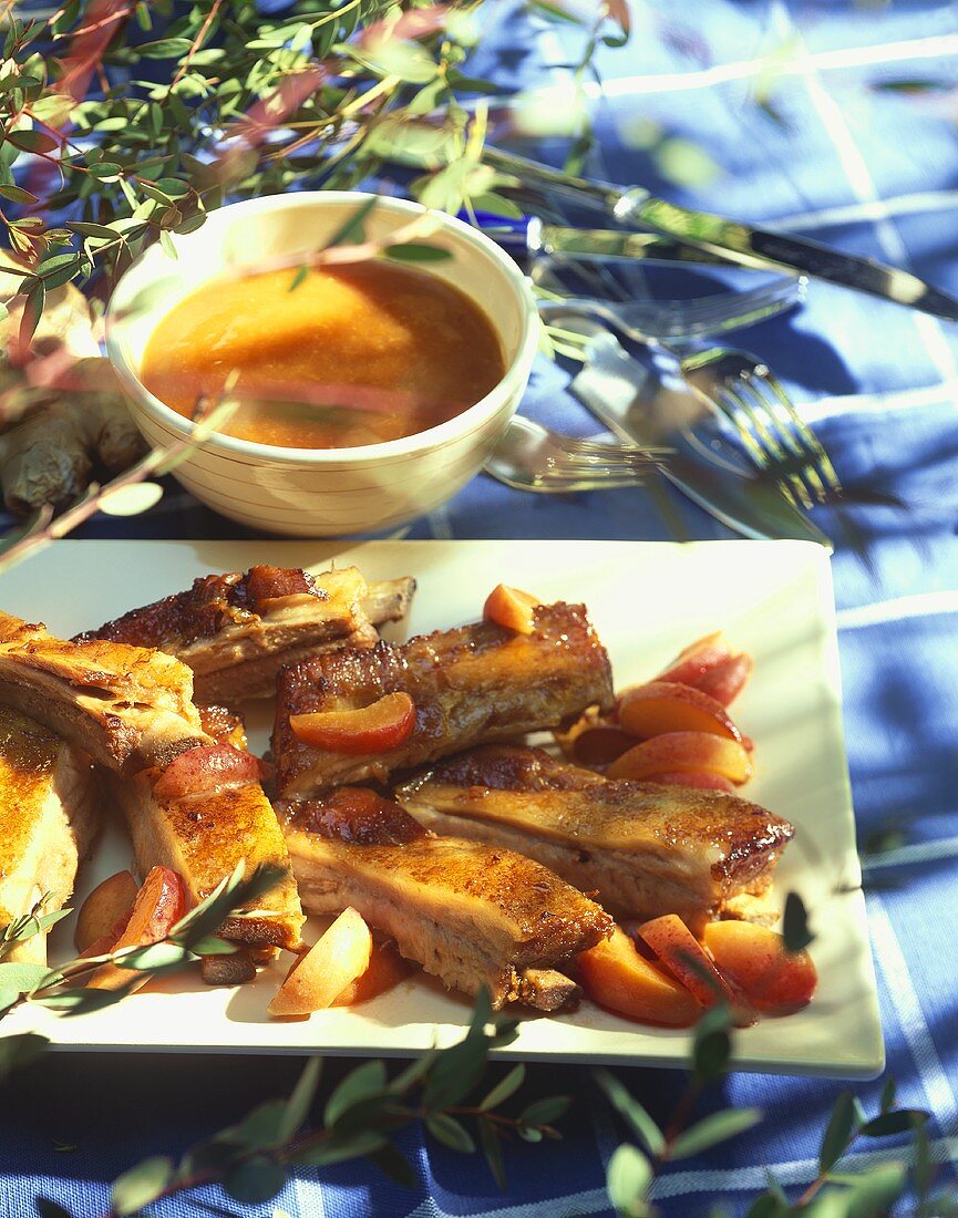 Spare-ribs with apricot and ginger sauce