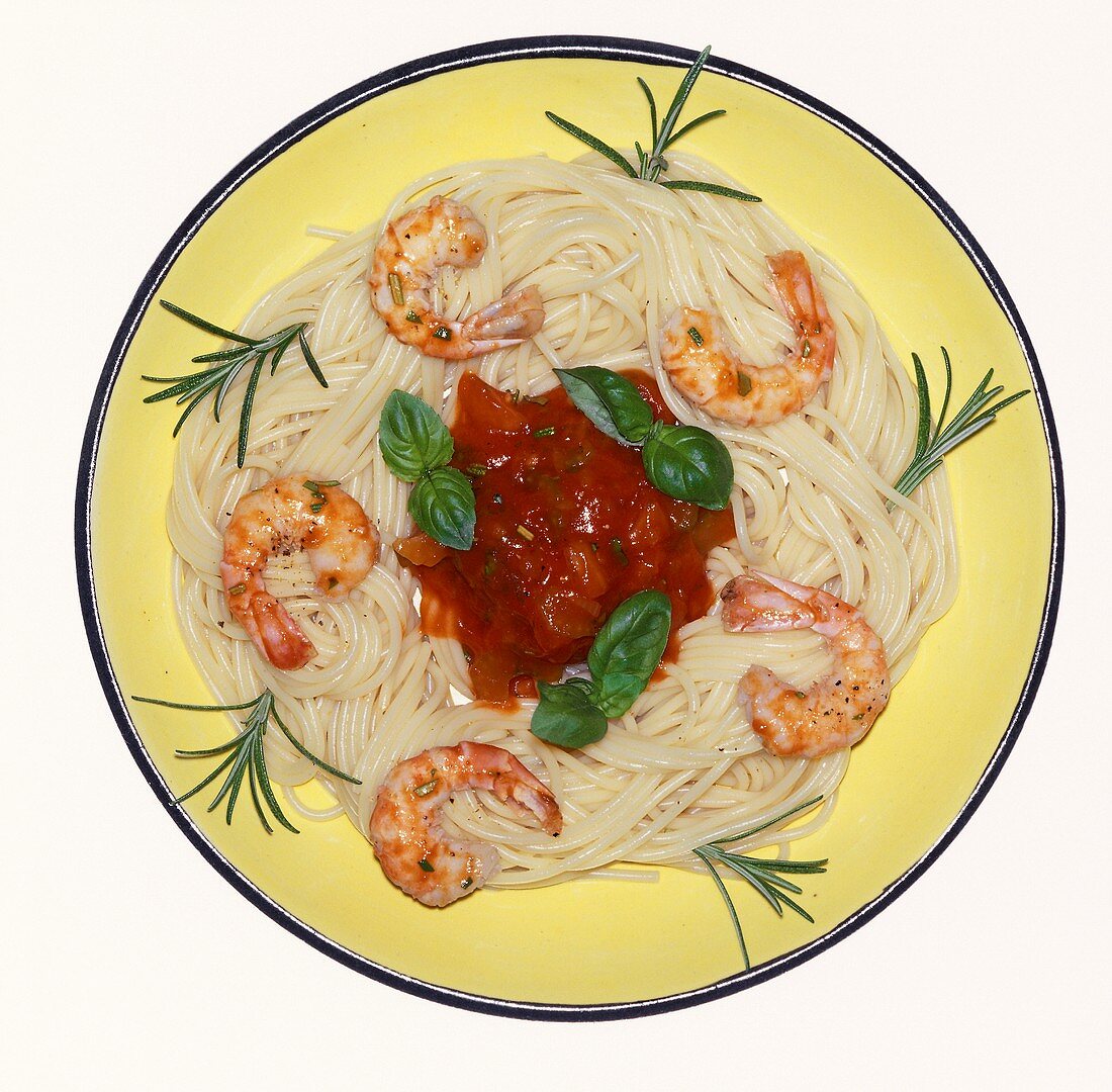 Spaghetti with tomato sauce and shrimps