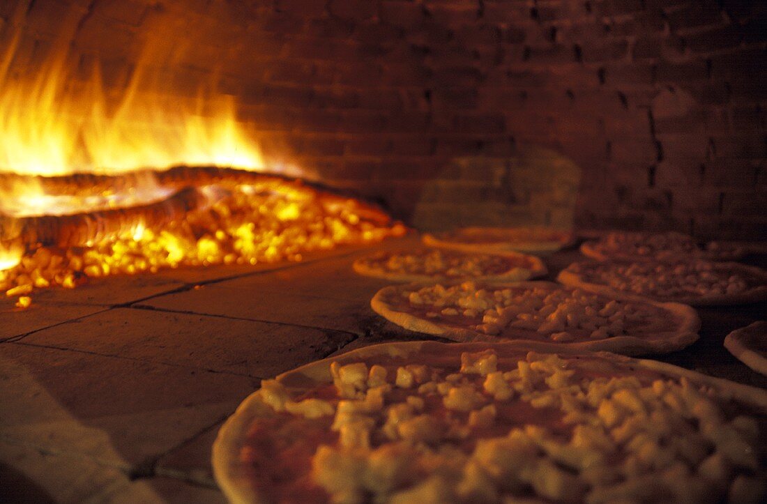 Hot Pizza Oven