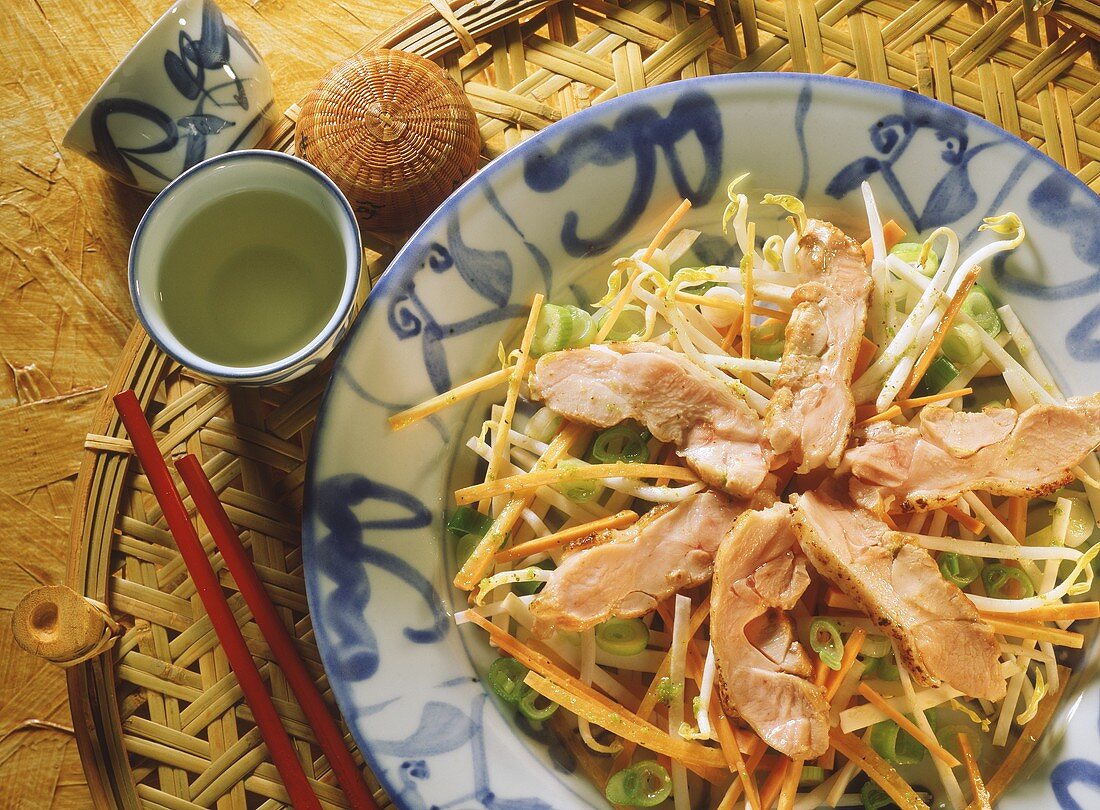 Asian chicken and vegetable salad