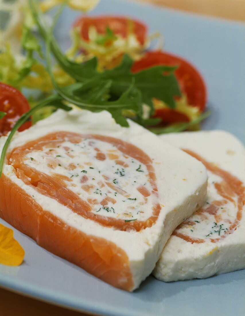 Salmon terrine with cream cheese