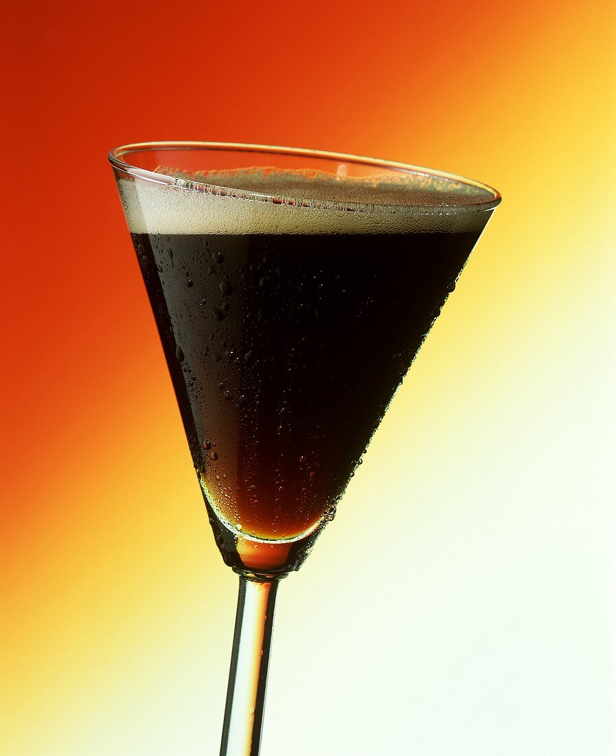 Black Velvet (Guinness with champagne)