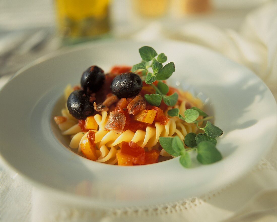 Fusilli alla calabrese (Fusilli with peppers and olives)