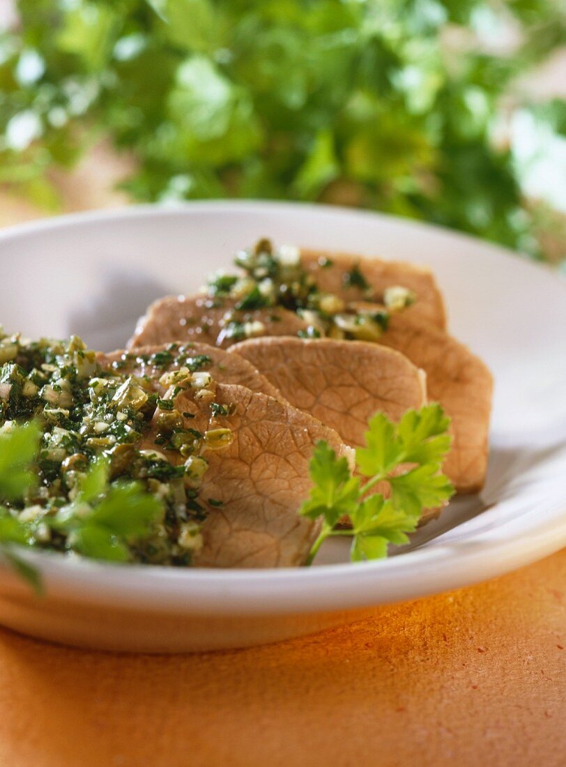 Rinderbrust mit Salsa verde