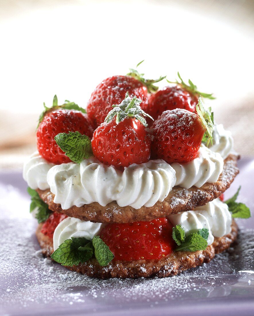 Strawberry and cream tartlet