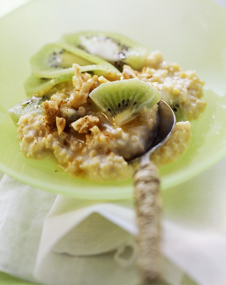 Hirse-Kiwi-Müsli