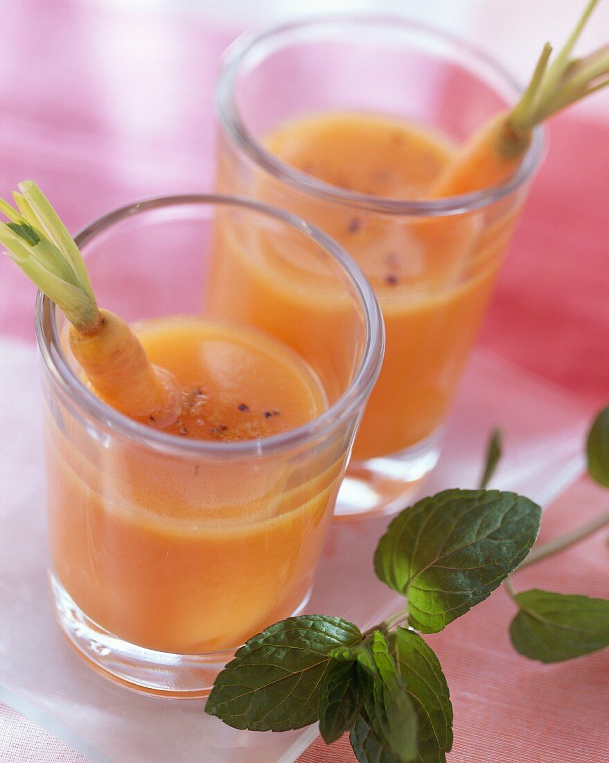 Carrot shake with carrots