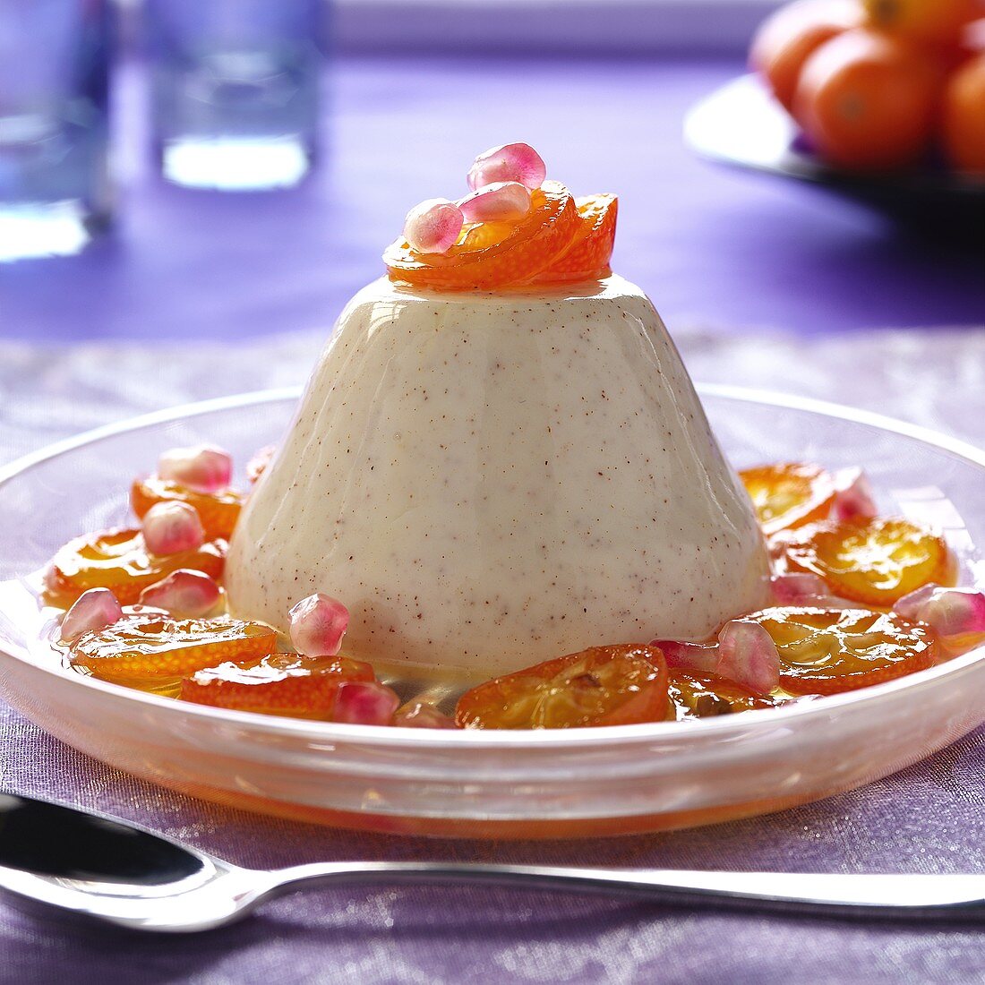 Vanillepudding mit karamellisierten Kumquats