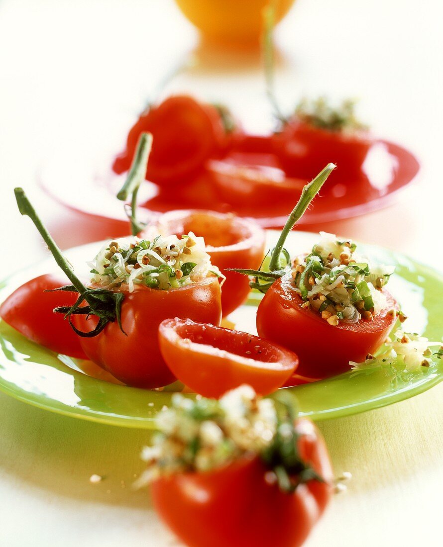 Vegetarian stuffed tomatoes