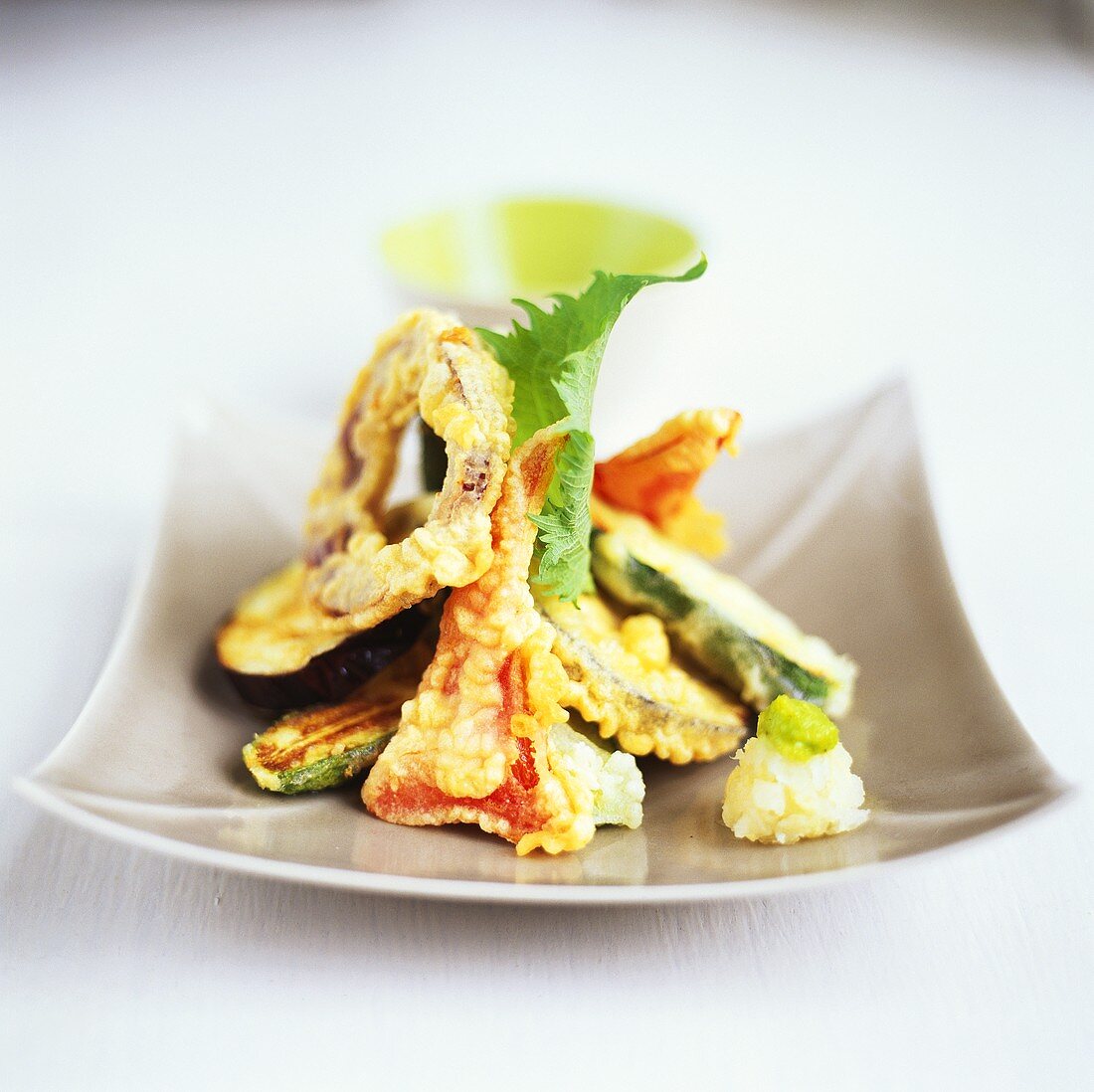 Deep-fried vegetables in tempura batter