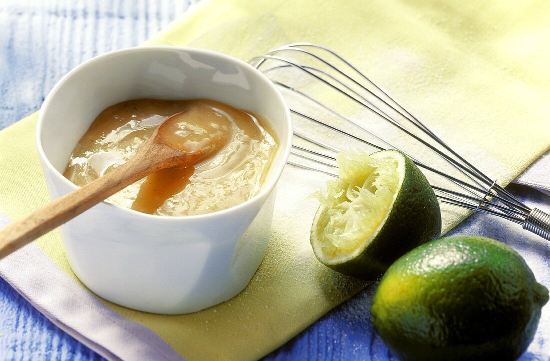 Lemon-Lime-Curd (englischer Zitronenbrotaufstrich)