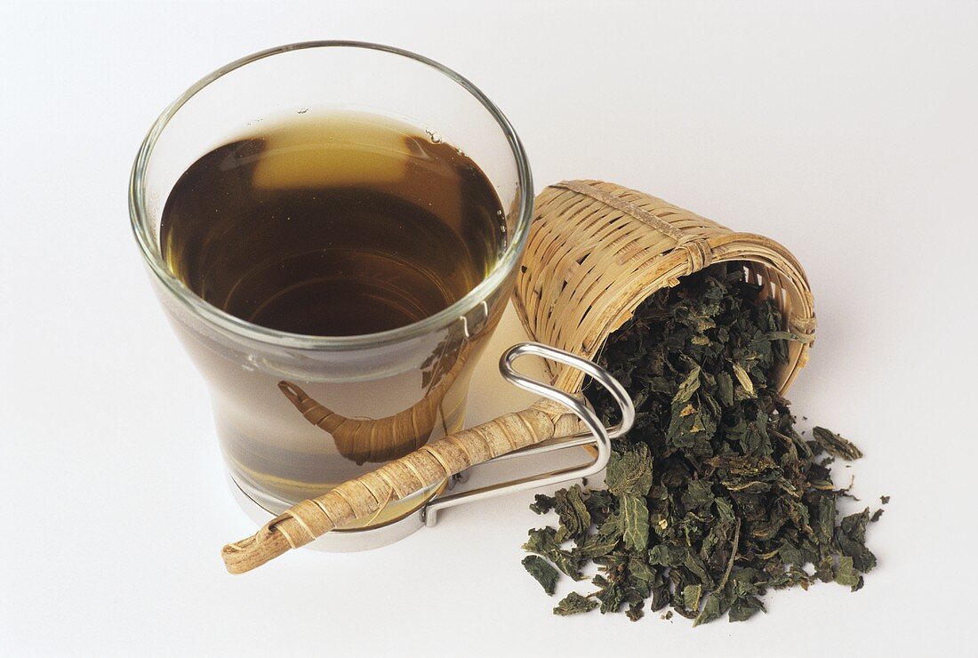 Nettle tea and dried leaves (Urtica diocia)