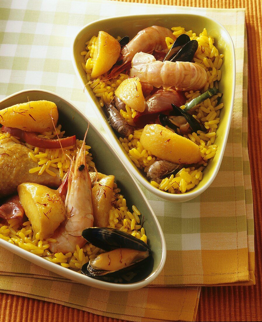 Paella mit Pfirsich