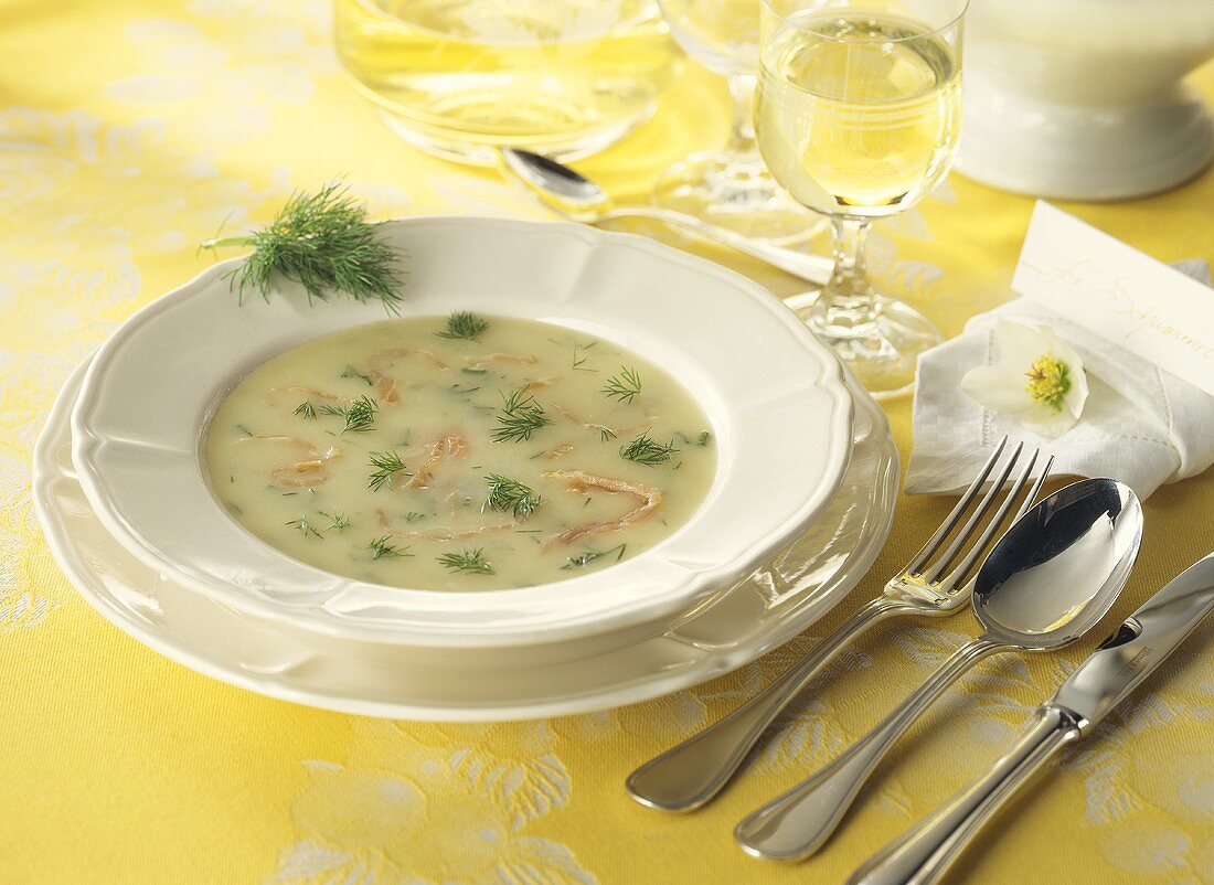 Cauliflower soup with smoked salmon and dill