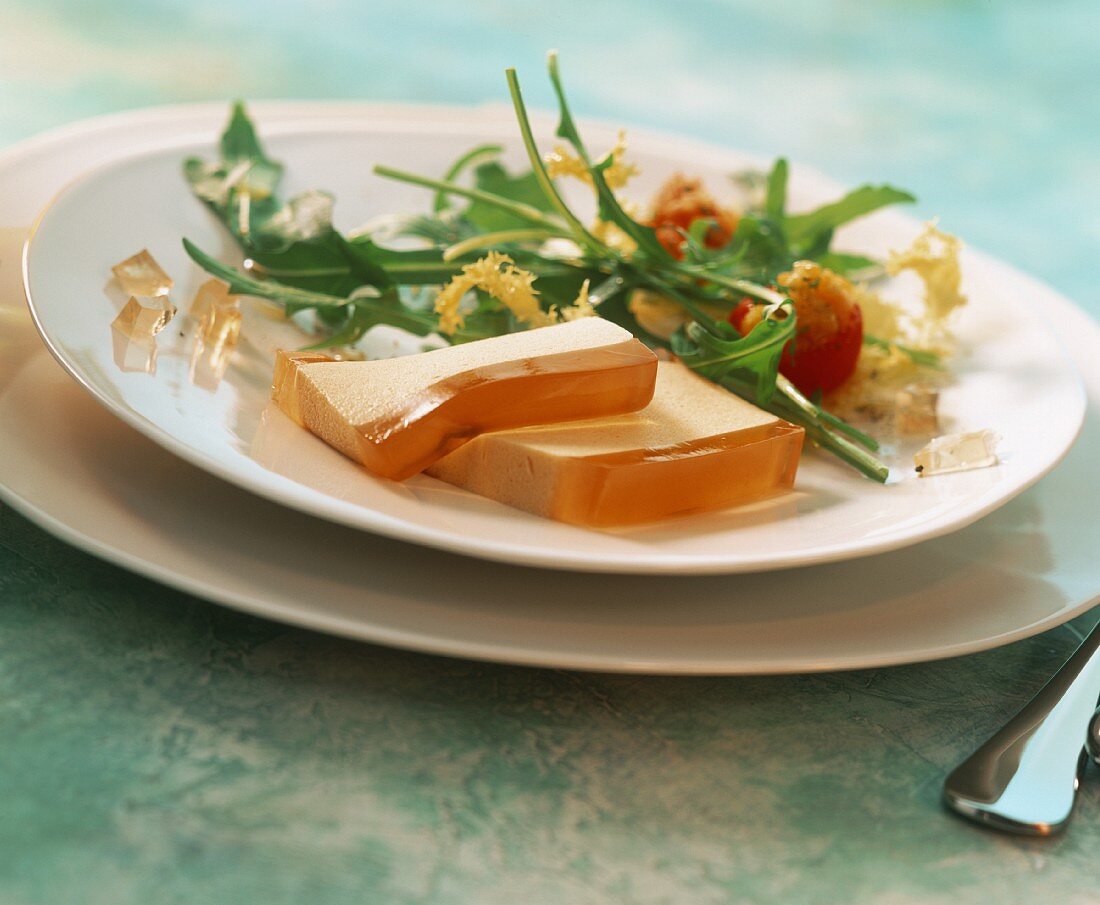 Hummermousse auf Tomaten-Sternanis-Gelee