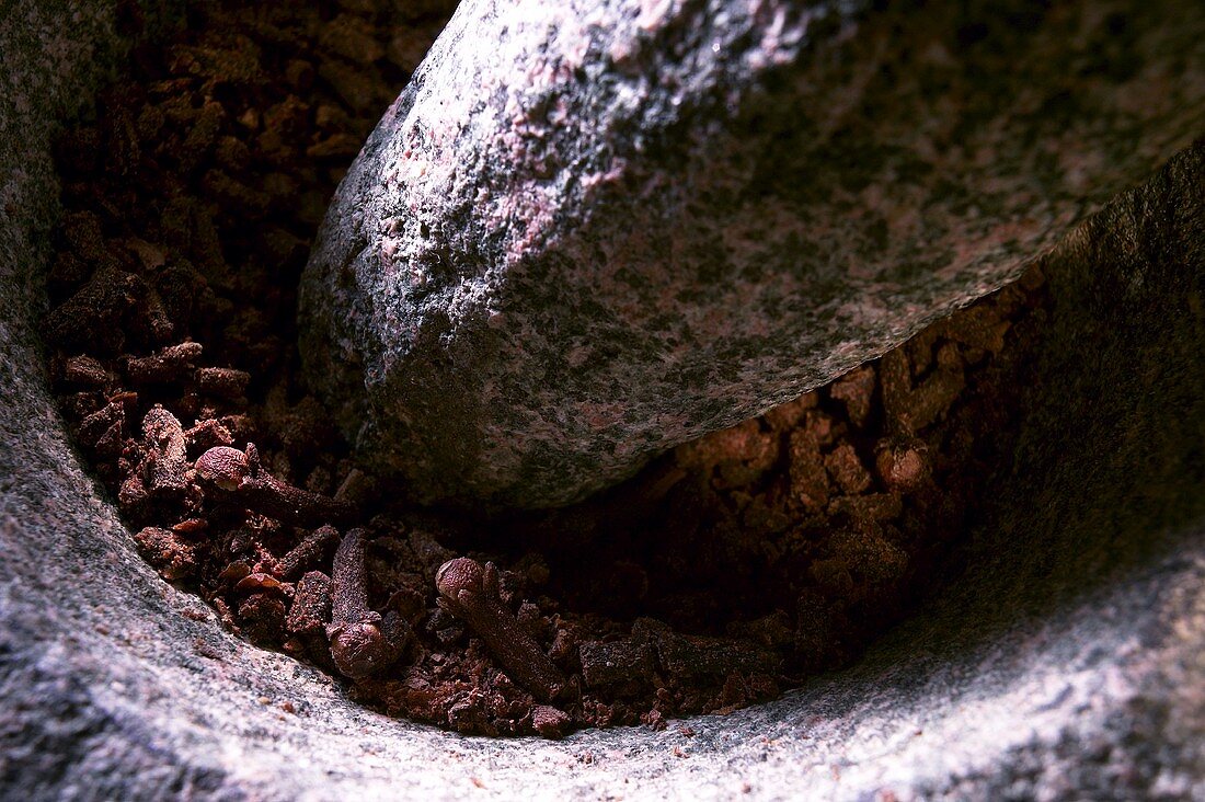 Cloves in a mortar