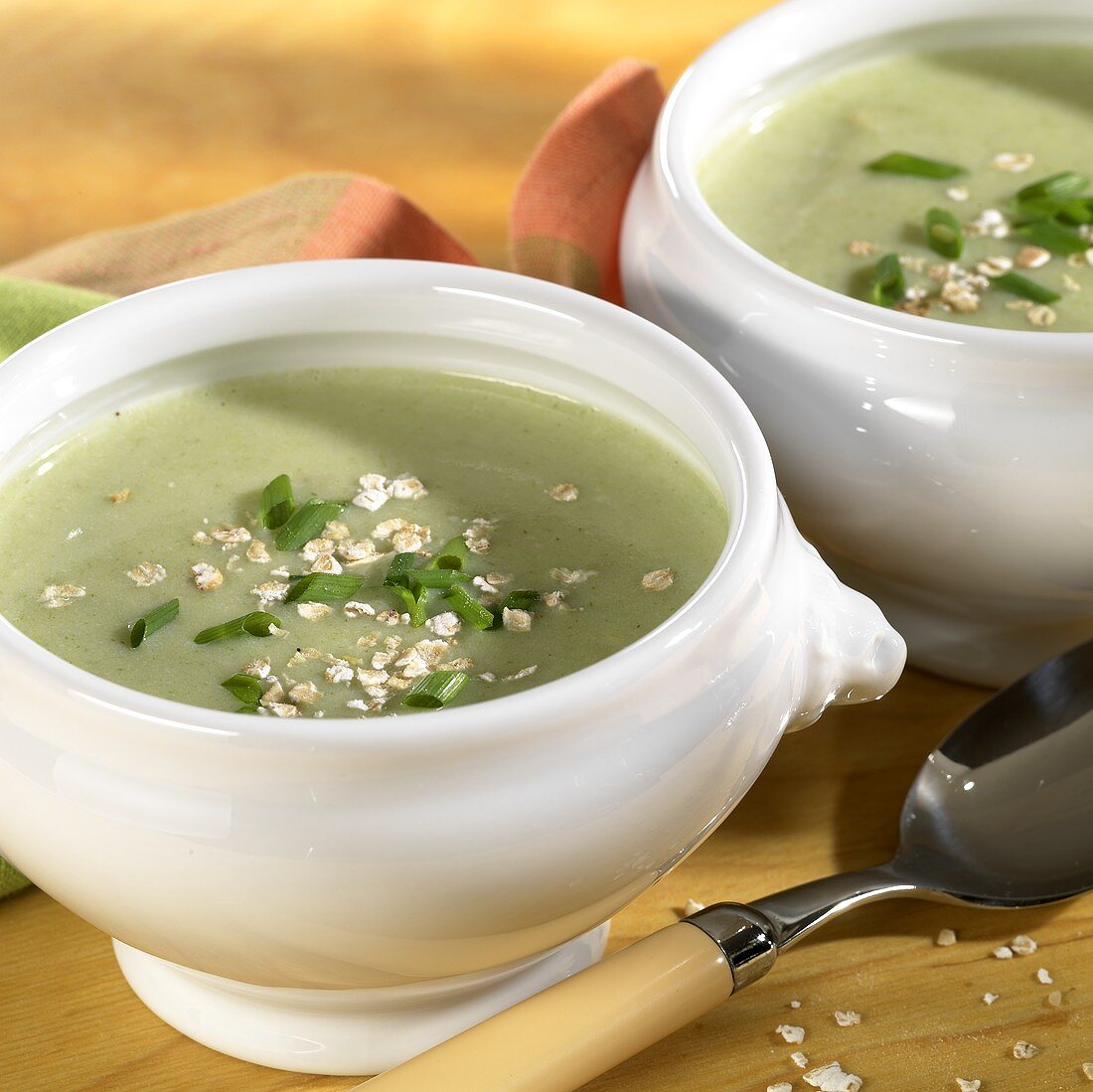 Leek and potato soup, garnished with oat flakes