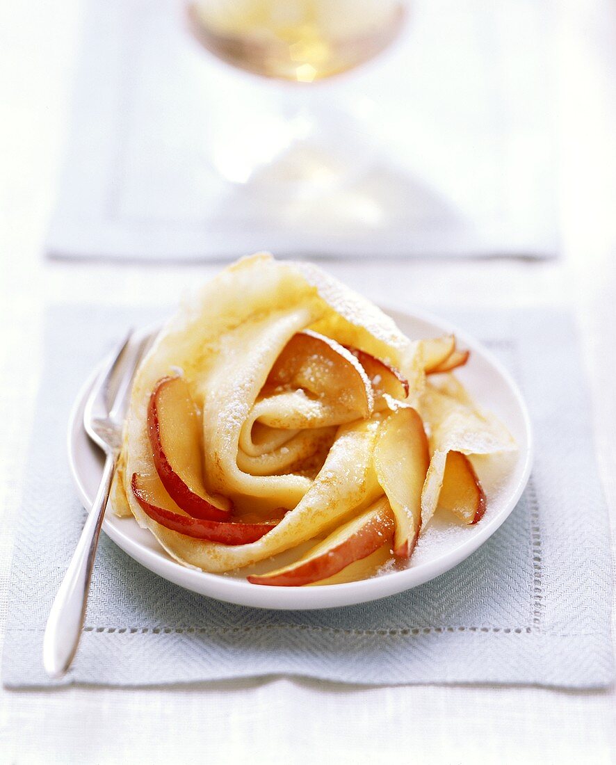 Crepes mit Calvados-Äpfeln