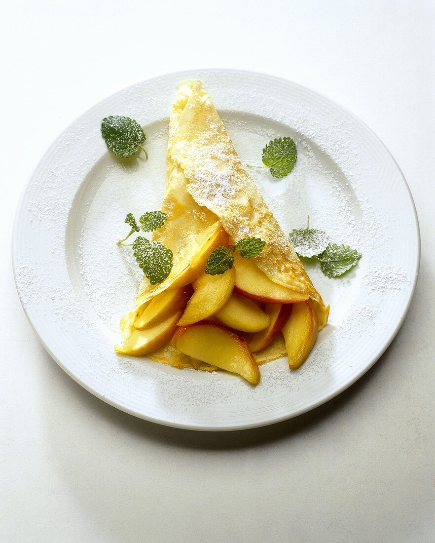 Crepe with Calvados apples 