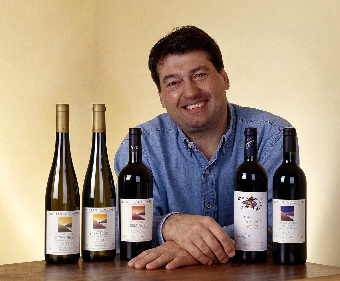 Jean-Luc Colombo mit Auswahl seiner Weine, Cornas, Frankreich