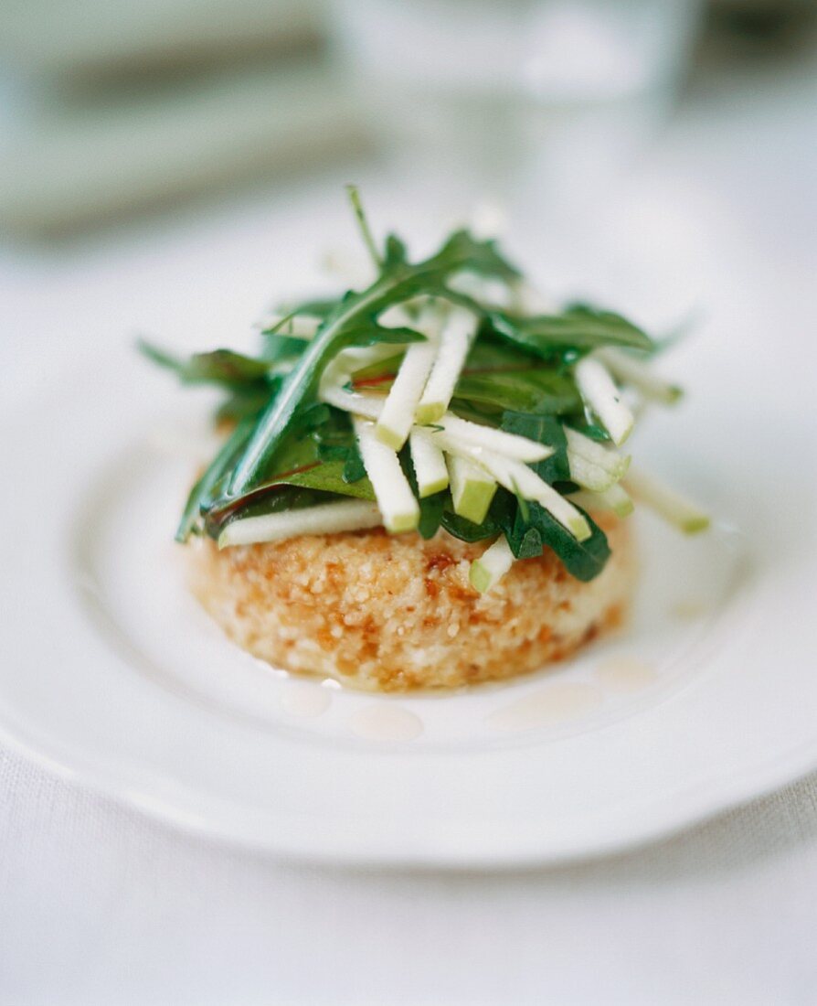 Jerusalem artichoke mousse, served with rocket & apple salad