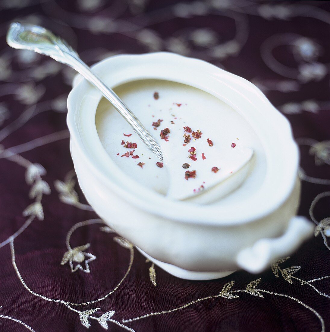 Bread sauce (thick white sauce to accompany turkey, England)