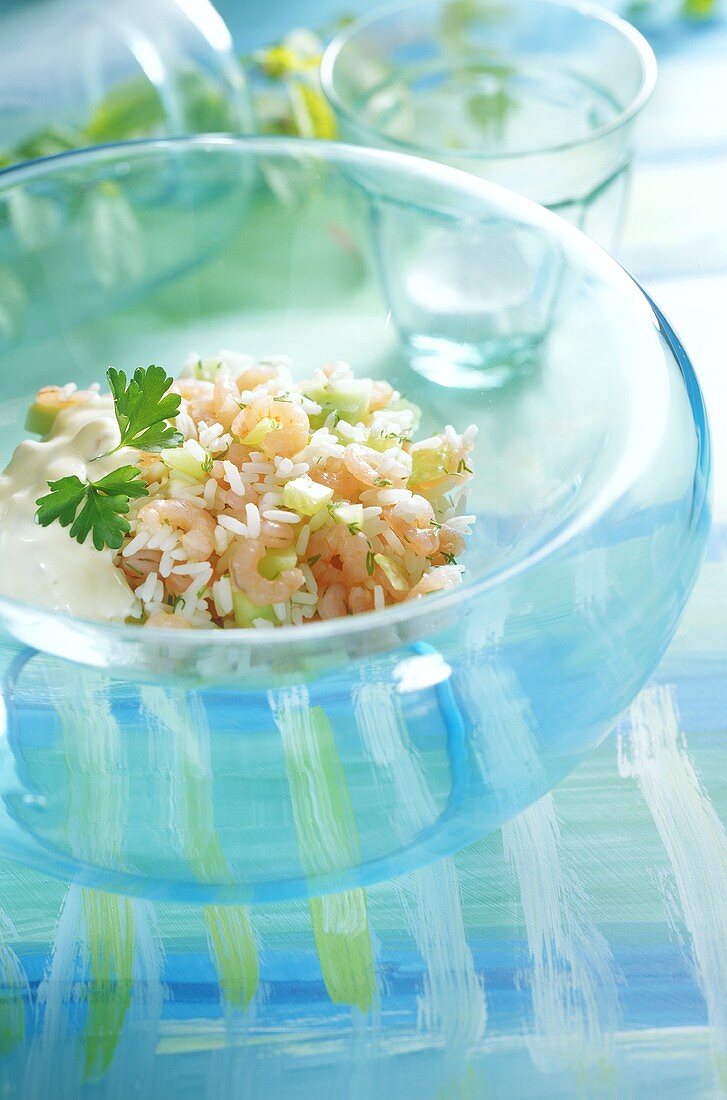 Shrimp salad with cucumber and rice, dressing