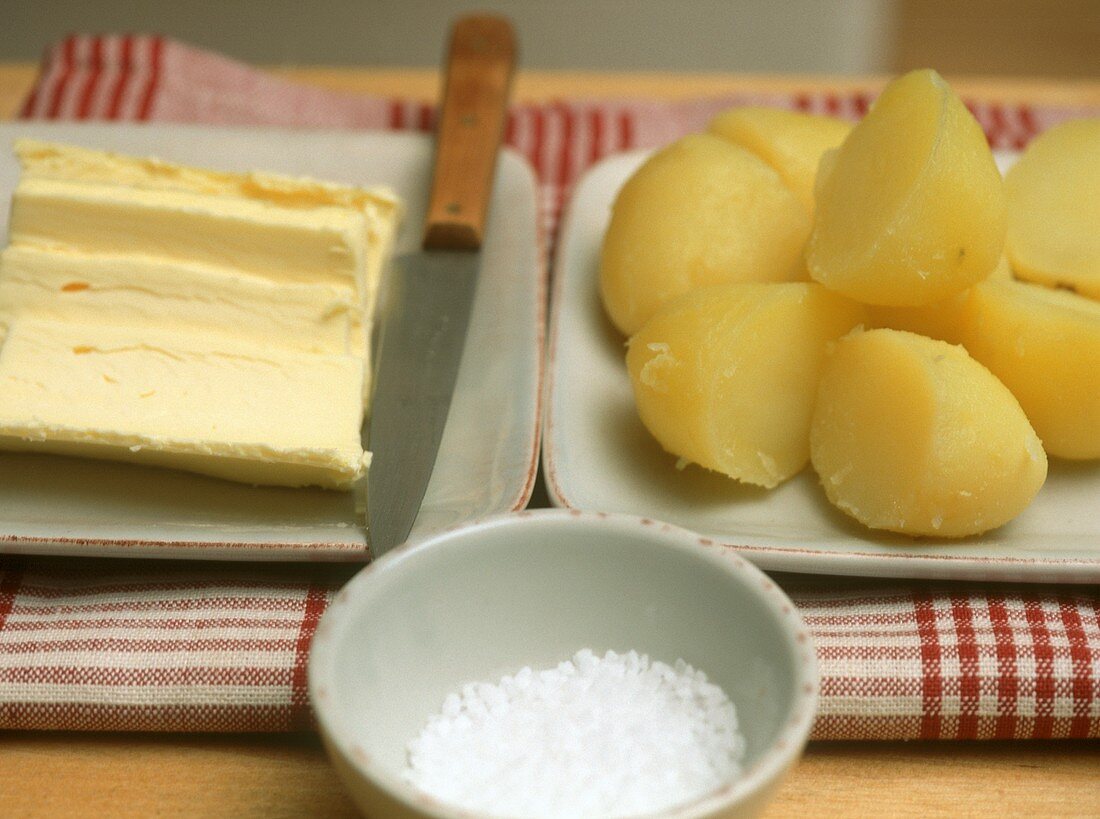 Boiled potatoes, butter and salt