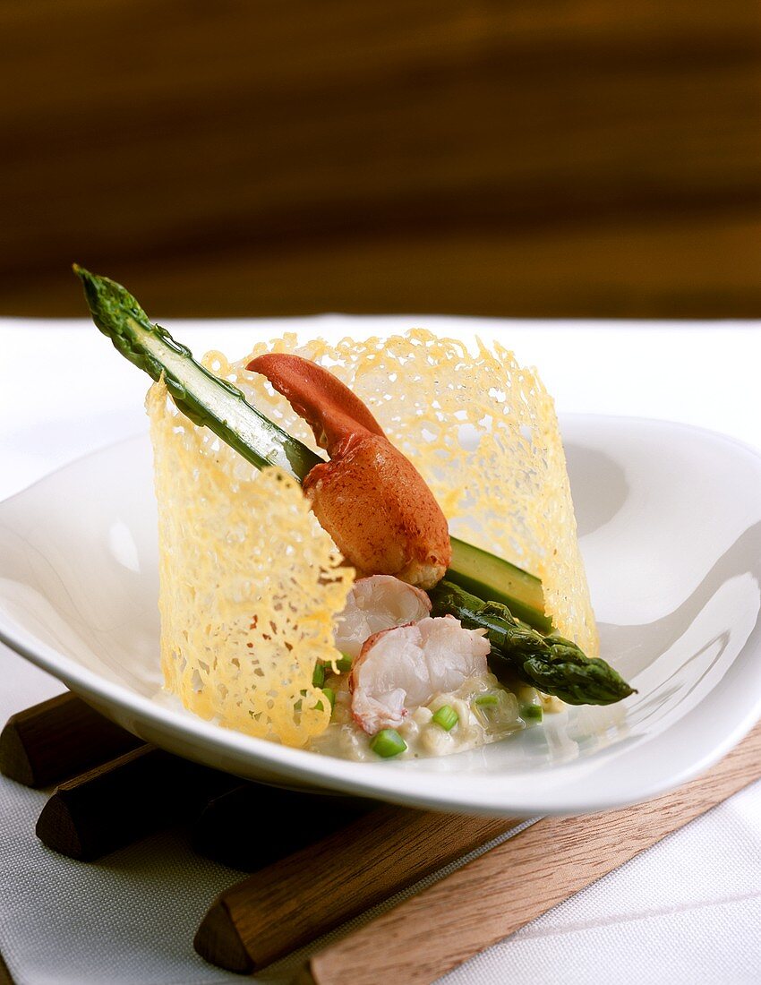 Asparagus risotto with lobster meat and Parmesan lattice