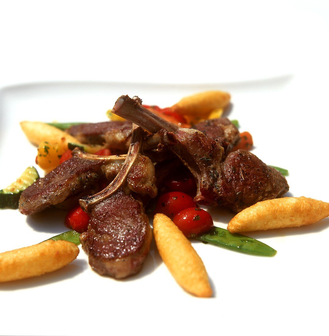 Lamb chops with vegetables and potato noodles (finger noodles)