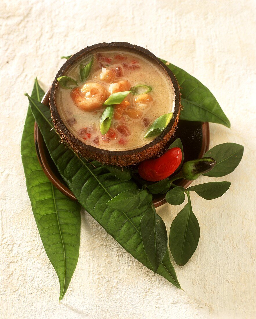 Coconut milk soup with shrimps and tomatoes