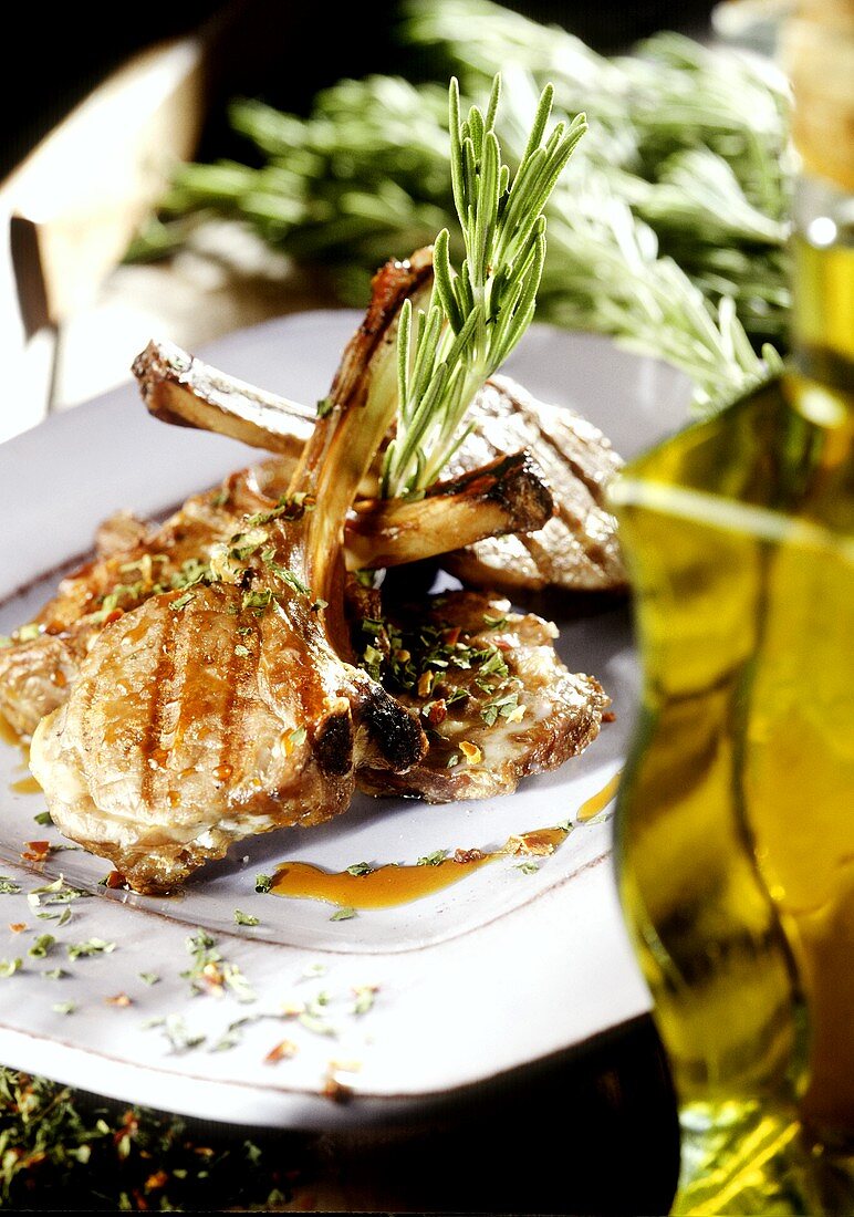Barbecued lamb chops with Provencal herbs