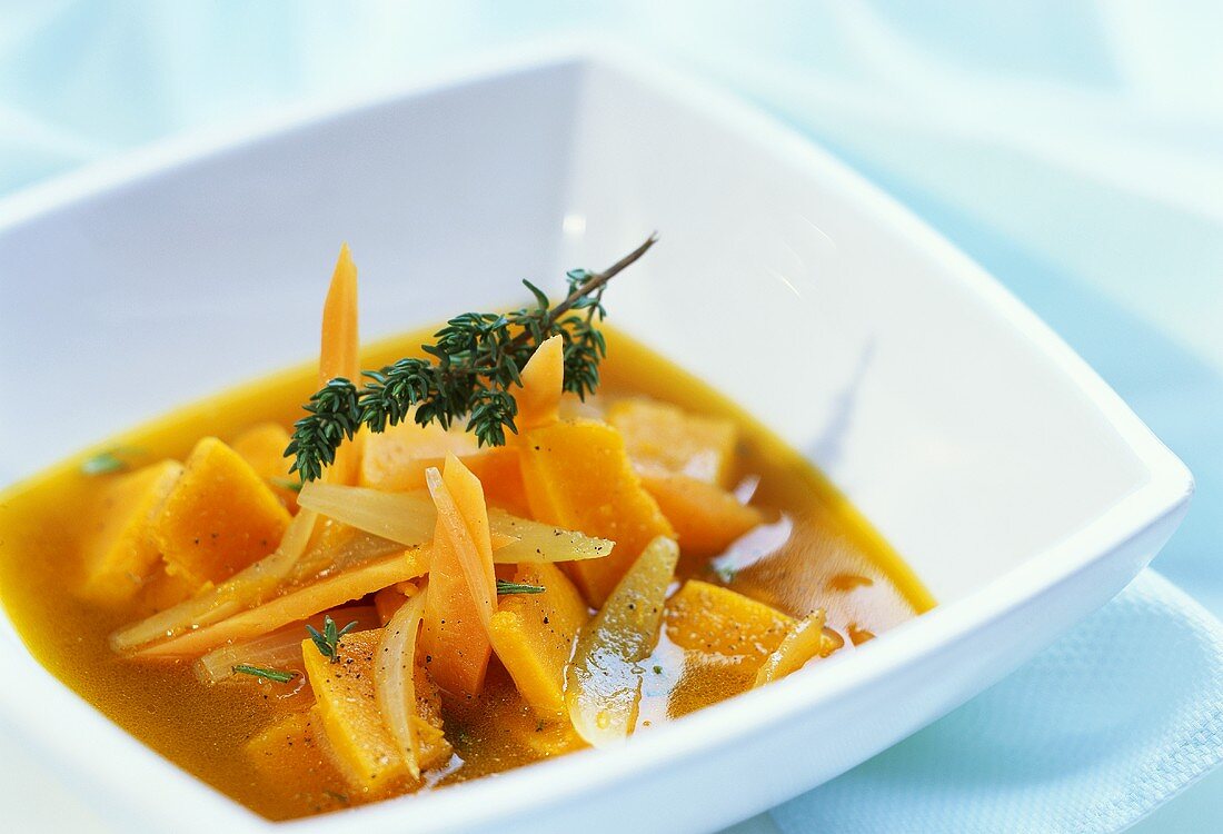 Kürbissuppe mit Orangen