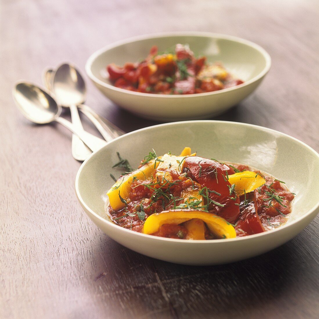 Peperonata pugliese (Paprikagemüse mit Tomatensauce, Italien)