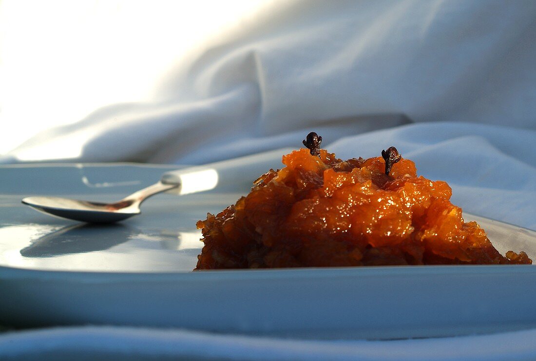 Pumpkin dessert with cloves (Doce de abobora)