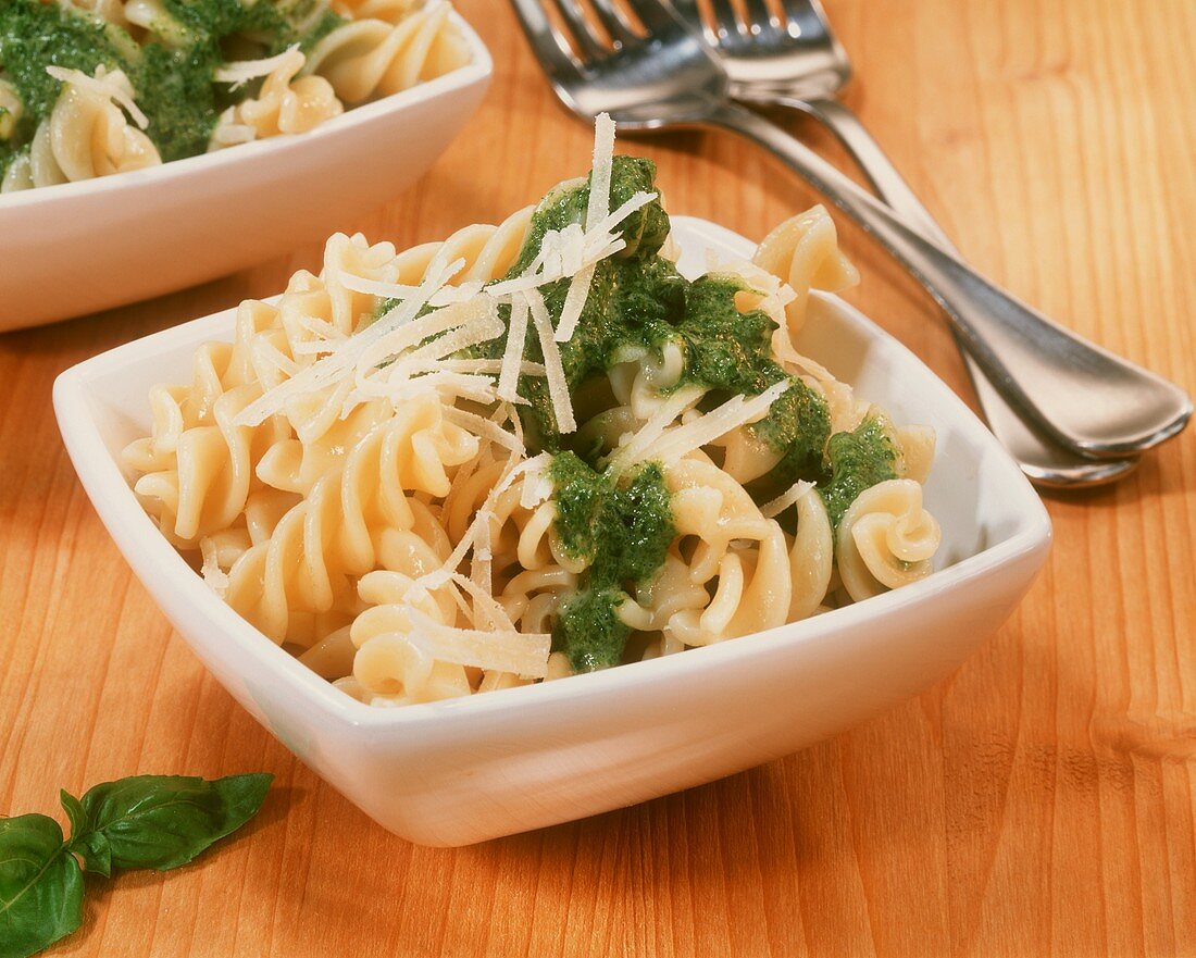 Fusilli with spinach and Parmesan