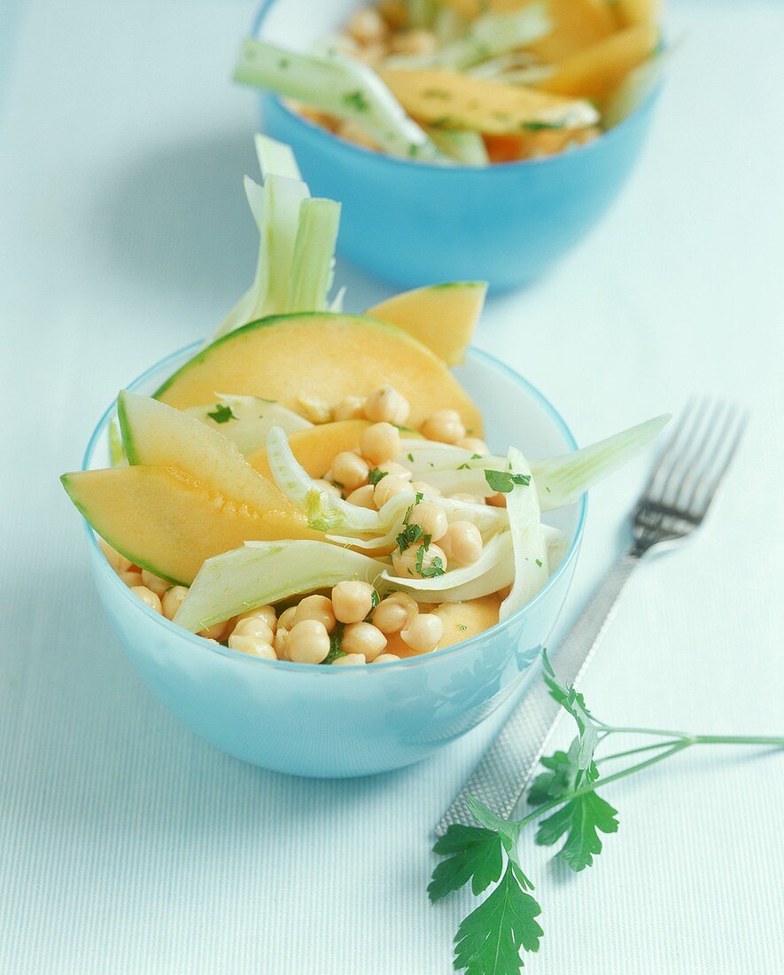 Chick-pea salad with fennel and sweet melon