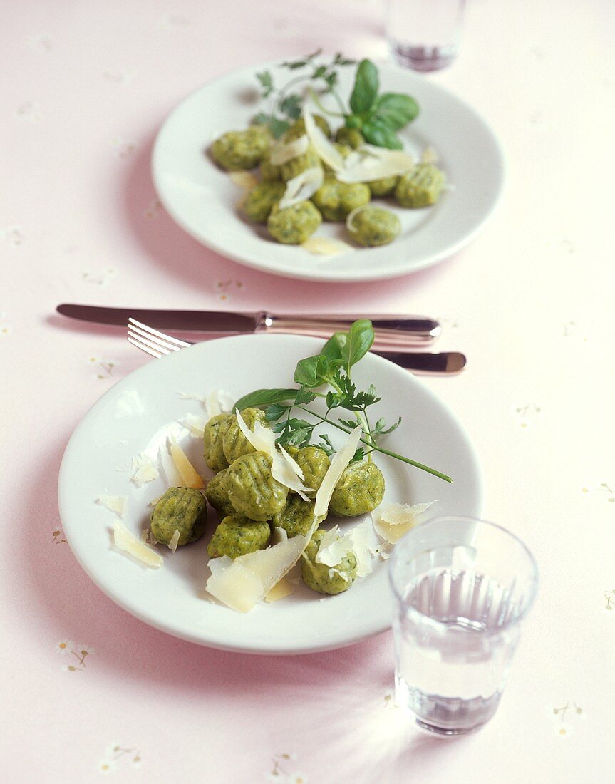 Gnocchi verdi al parmigiano (Herb gnocchi with Parmesan)