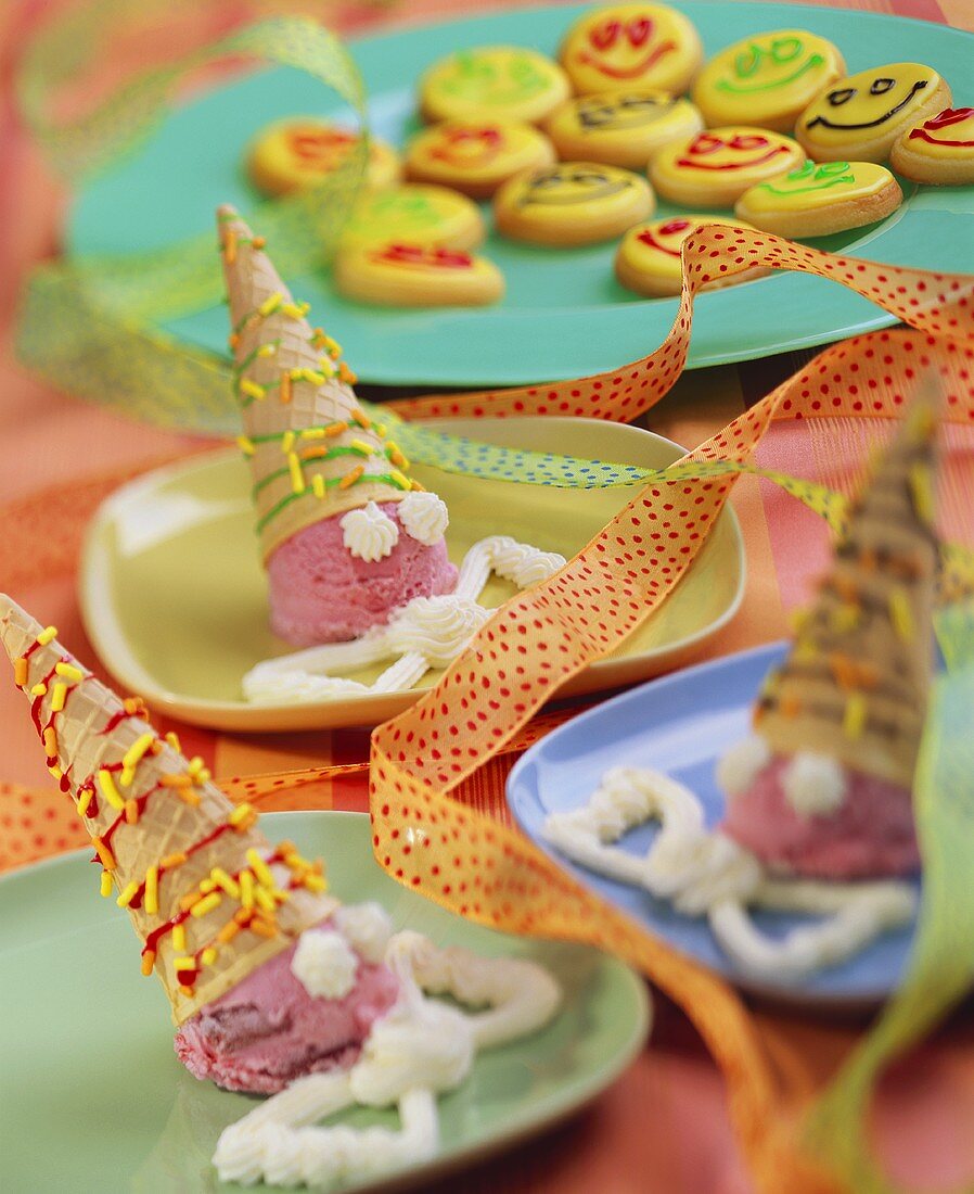 Ice cream clowns (magicians) & smiley biscuits for kid's party