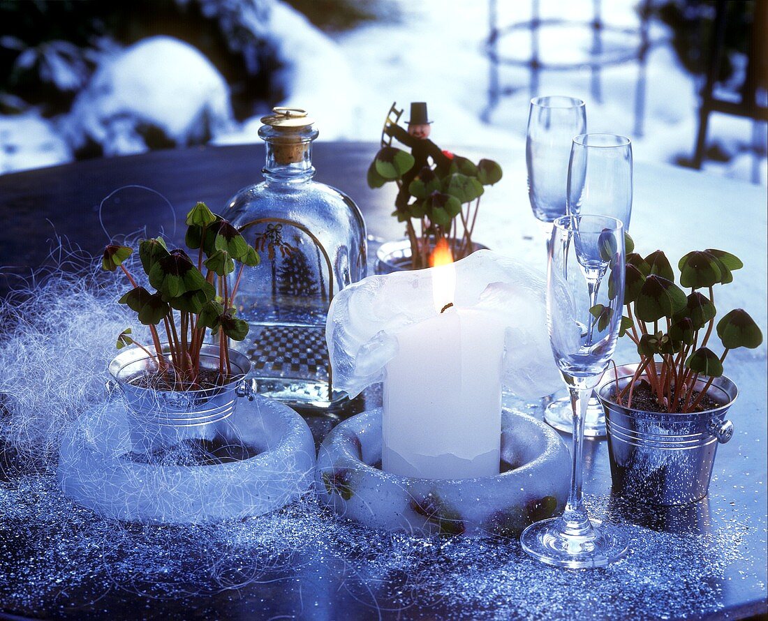 New Year's Eve table decoration in open air