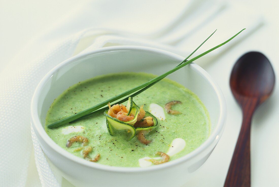 Cold courgette soup with shrimps and herbs
