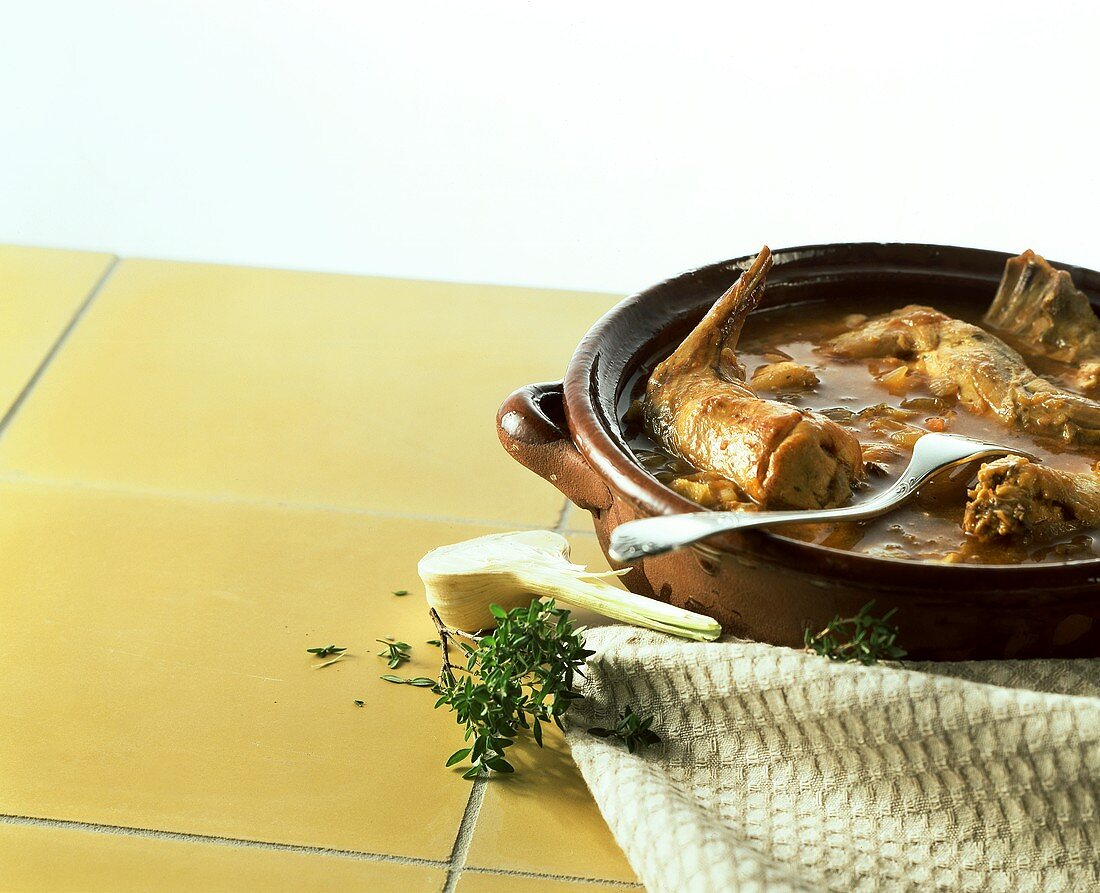 Conill amb safrà (braised rabbit with saffron, Majorca)