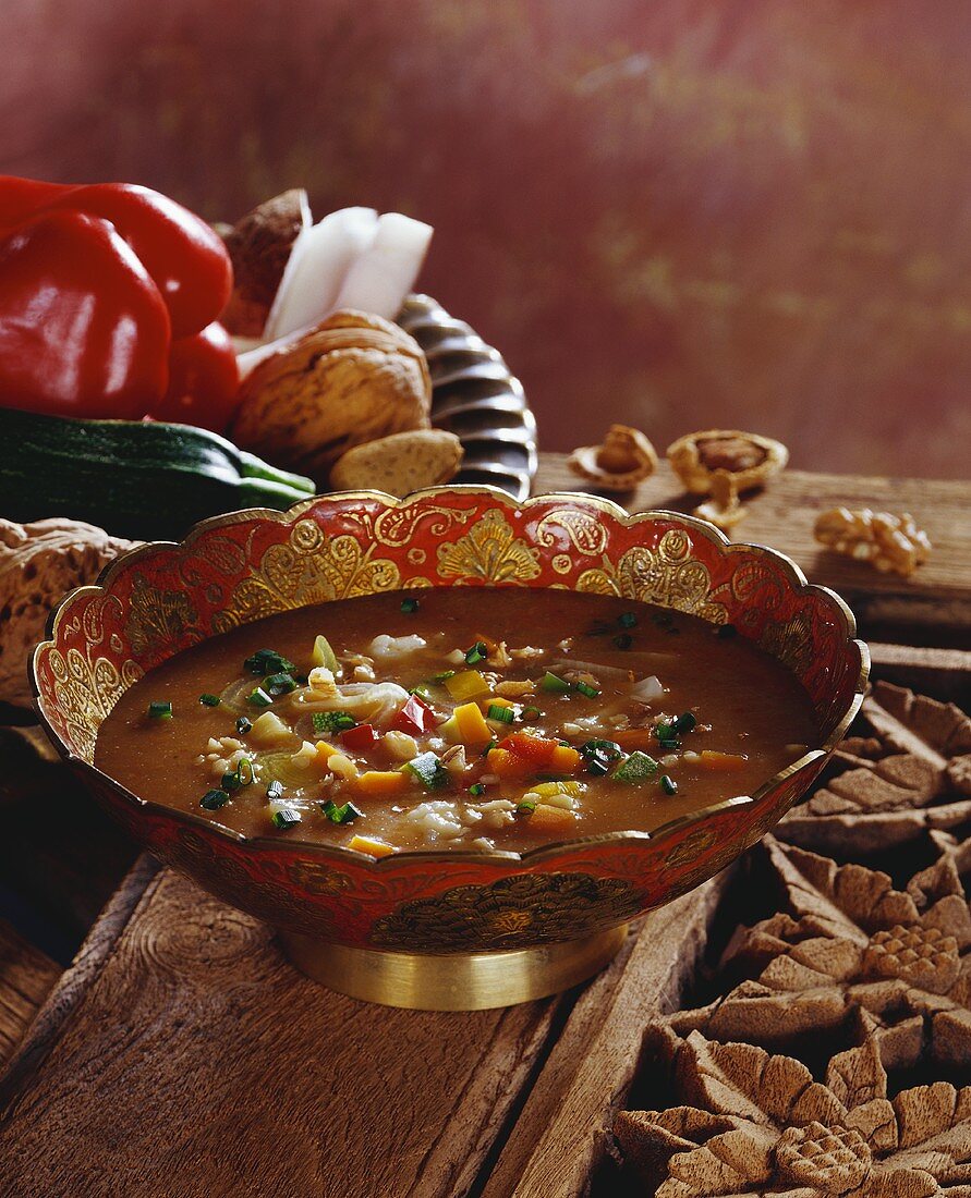 Subzi Narial Ambal (Gemüse-Kokos-Suppe mit Nüssen, Indien)