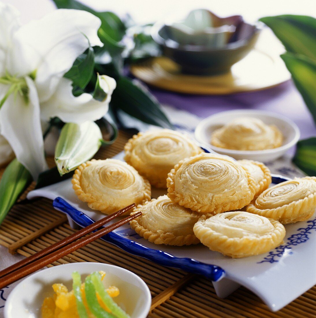 Deep-fried sweet oil cakes (Sichuan, China)