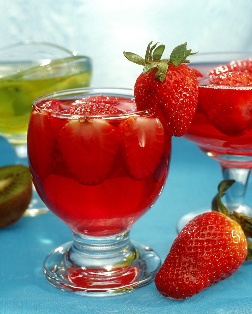Strawberry jelly with fresh strawberries