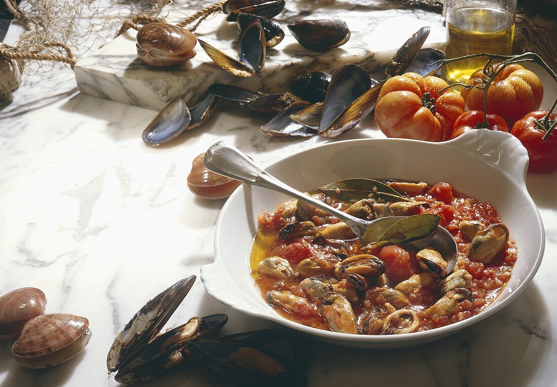 Mussels in tomato sugo (Italy)