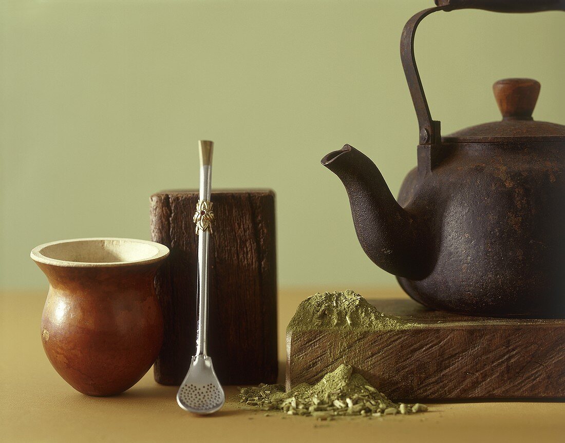 Utensils for Chimarrao: silver straw, infusing bowl