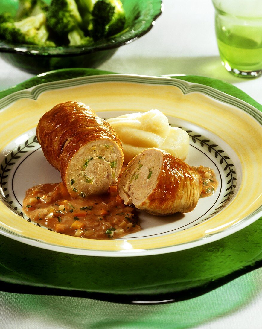 Veal roulades with mince and vegetable filling (Australia)