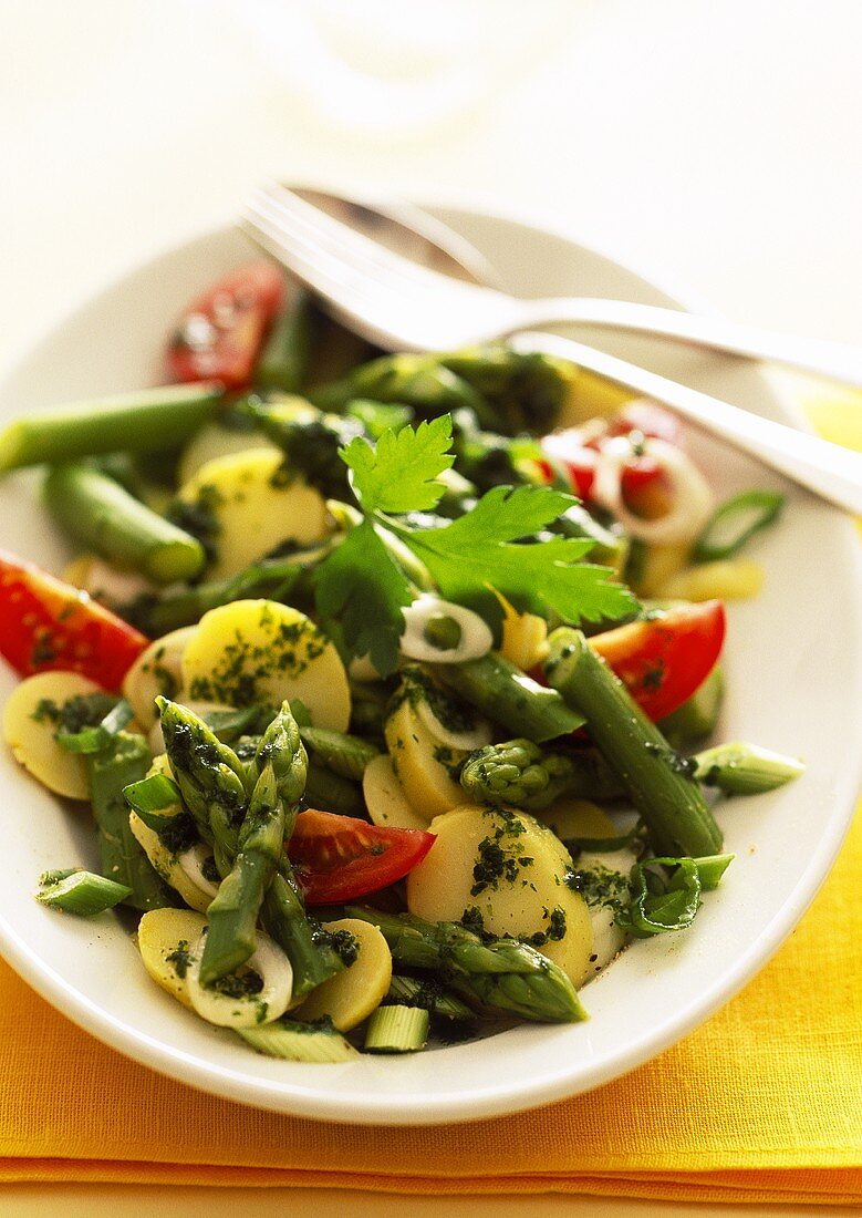 Asparagus and potato salad