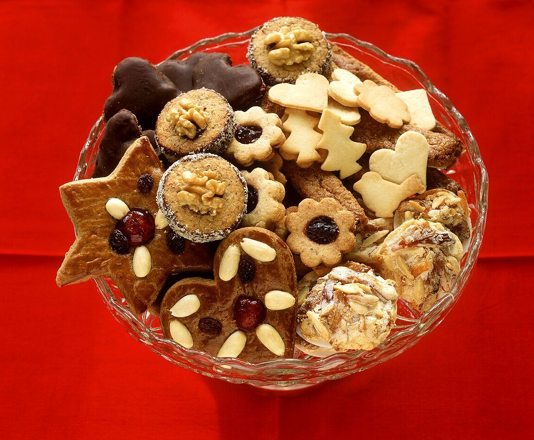 Christmas biscuits in a glass bowl
